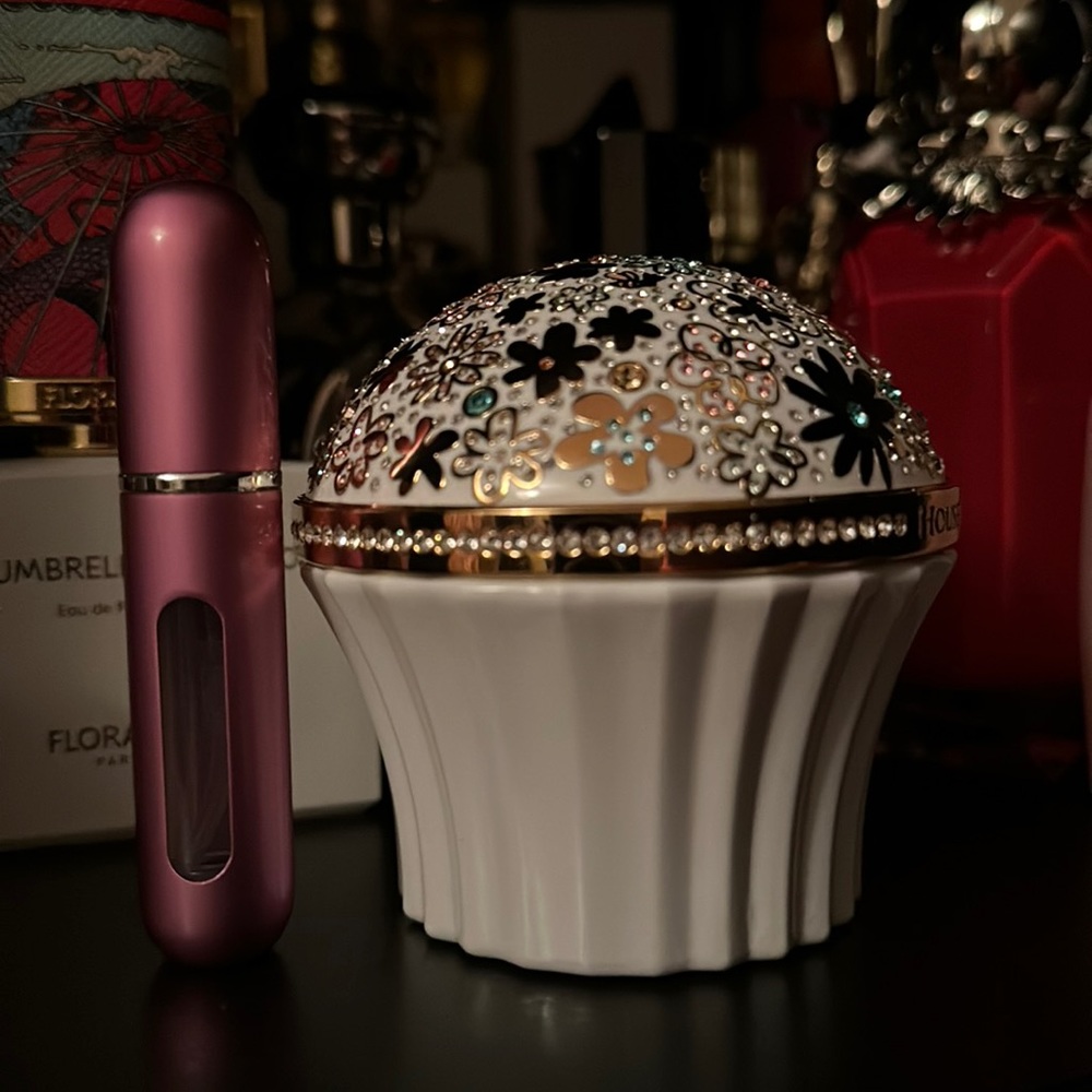 Whisper of Truth. glass travel spray